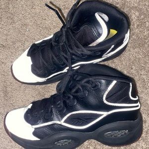 Reebok Question black red basketball shoes size 6